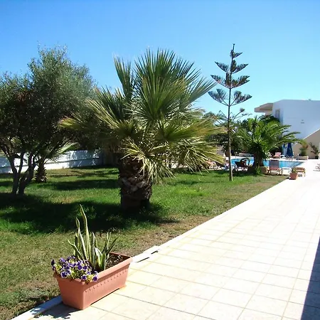 Aparthotel Διαμερίσματα Ελπίδα *
